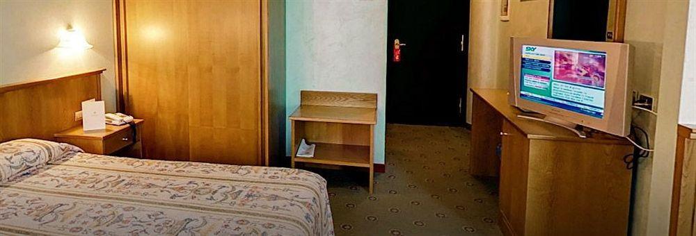 Hotel Santacroce Meeting Sulmona Luaran gambar